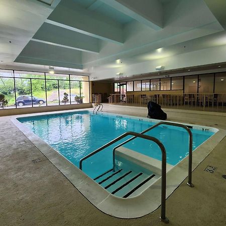 La Quinta By Wyndham Stamford / New York City Экстерьер фото