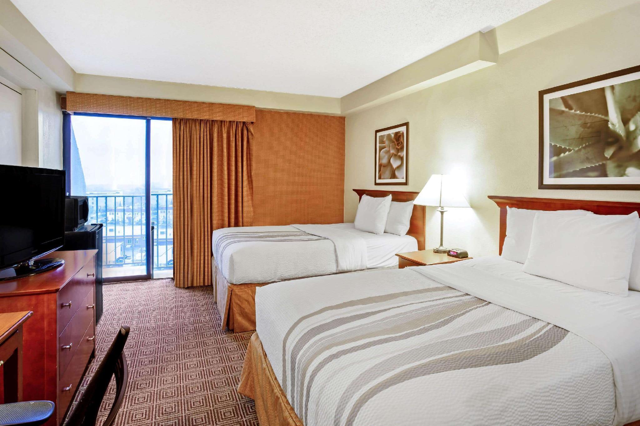 La Quinta By Wyndham Stamford / New York City Экстерьер фото