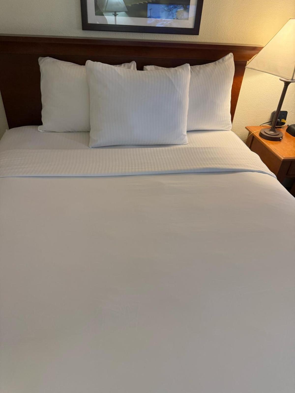 La Quinta By Wyndham Stamford / New York City Экстерьер фото