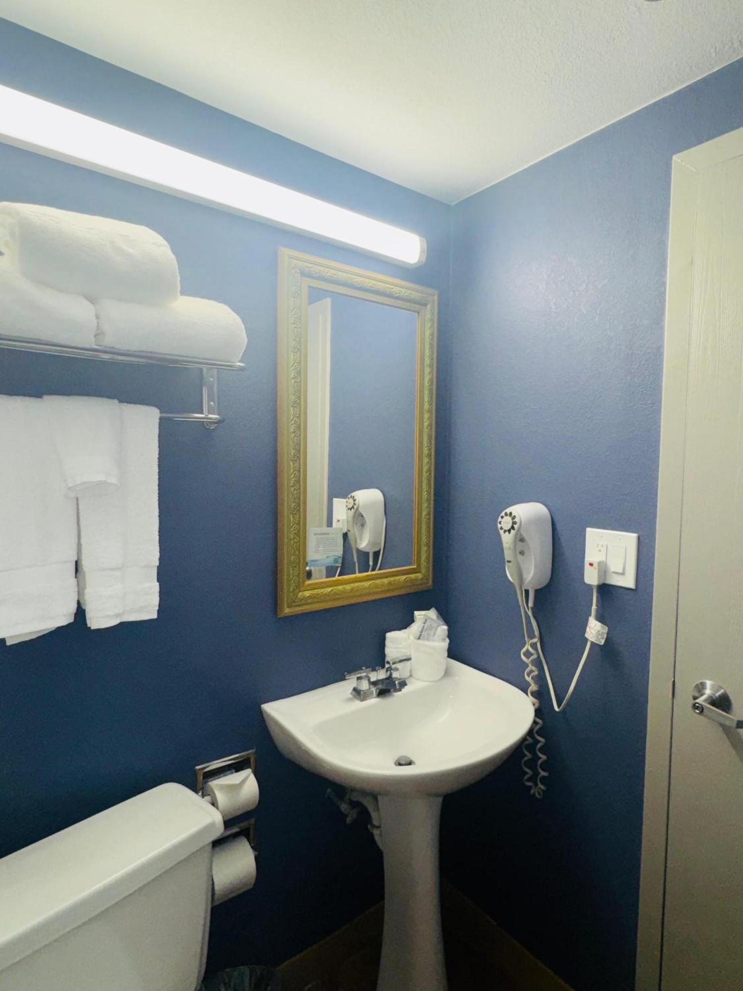 La Quinta By Wyndham Stamford / New York City Экстерьер фото