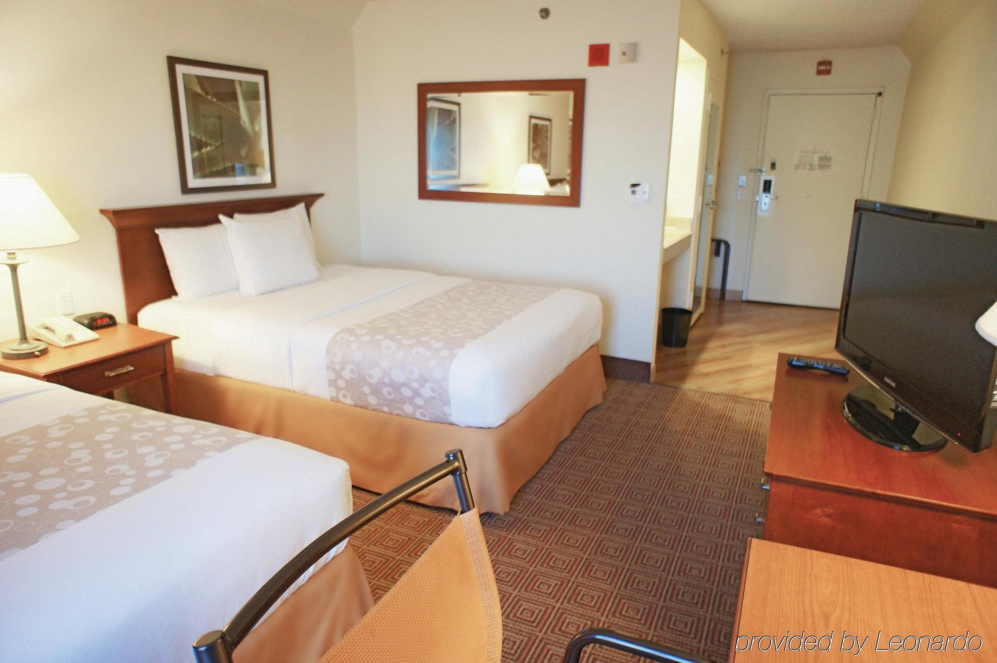 La Quinta By Wyndham Stamford / New York City Экстерьер фото