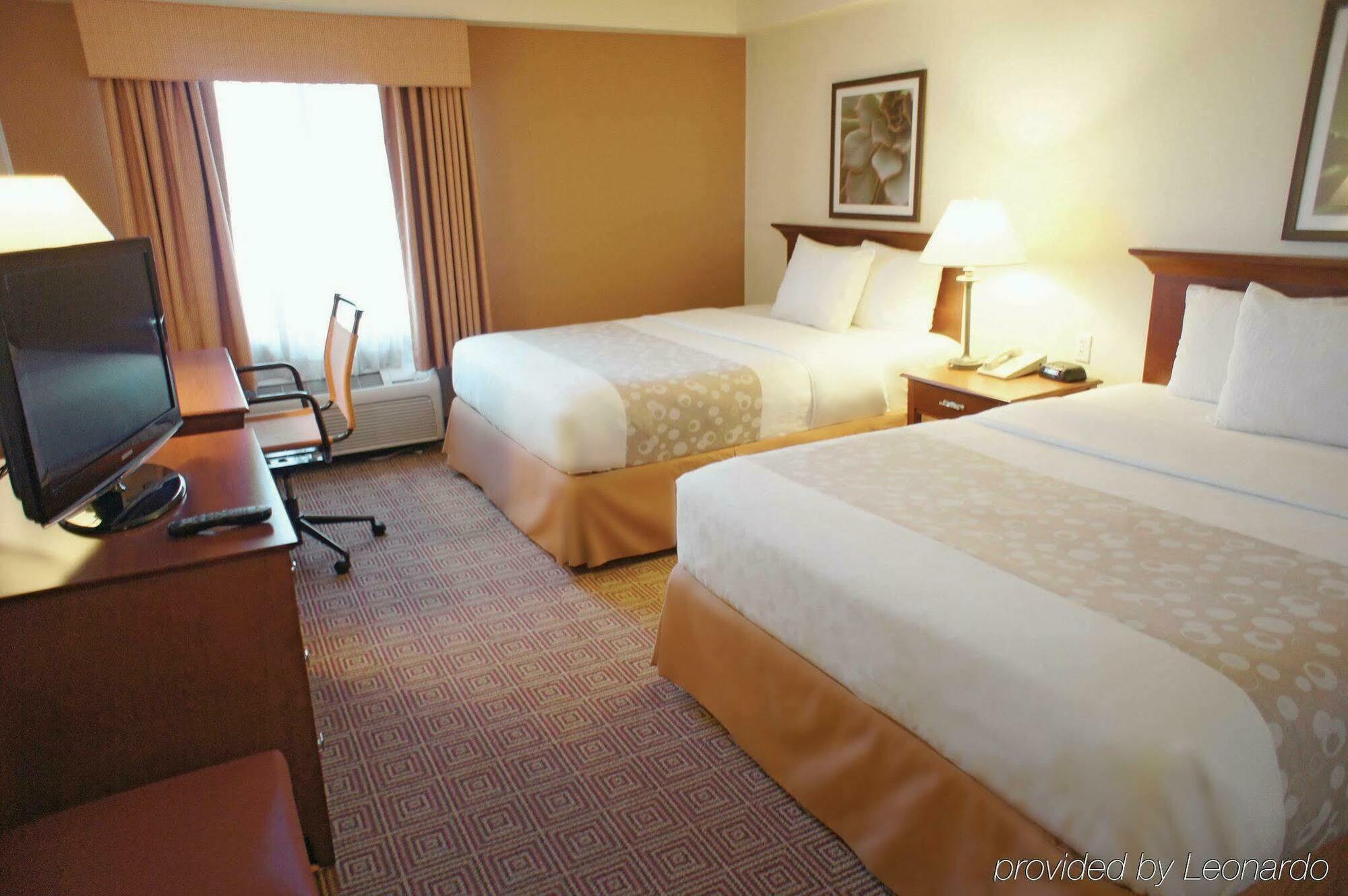 La Quinta By Wyndham Stamford / New York City Экстерьер фото